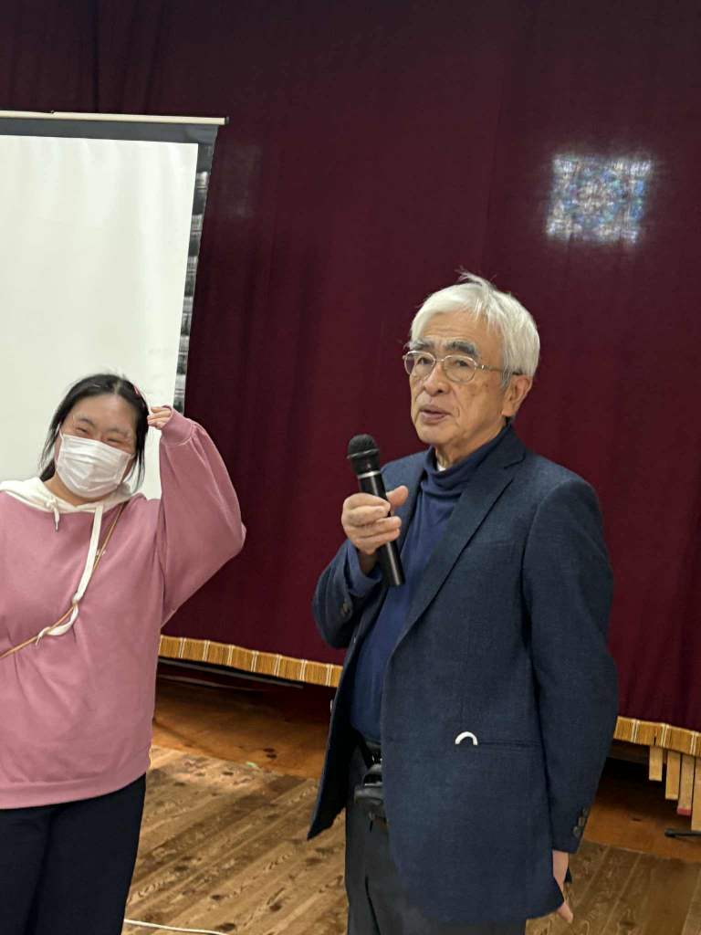 9D773346-D73C-4C1D-A1FD-DF38C9A812D8